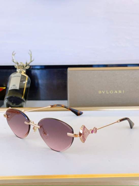 Picture of Bvlgari Sunglasses _SKUfw80049228fw